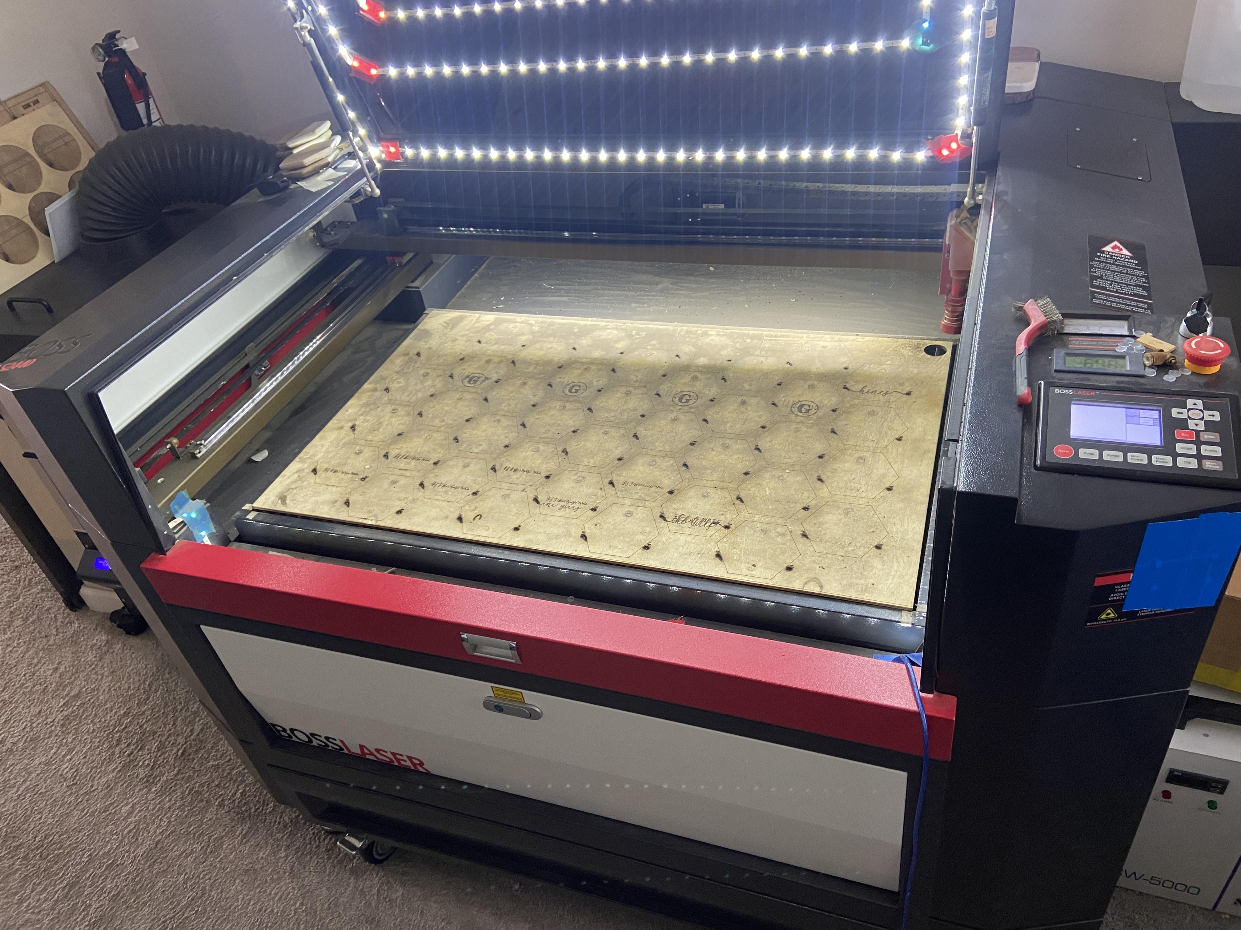 Boss laser machine with large bed